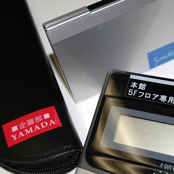 キングジム テプラ PRO テープカートリッジ ビビッド 12mm 黒/白文字 SD12K 1個