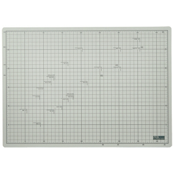 TANOSEE フタル酸エステル不使用 滑りにくいカッターマット A3 320×450mm 1枚